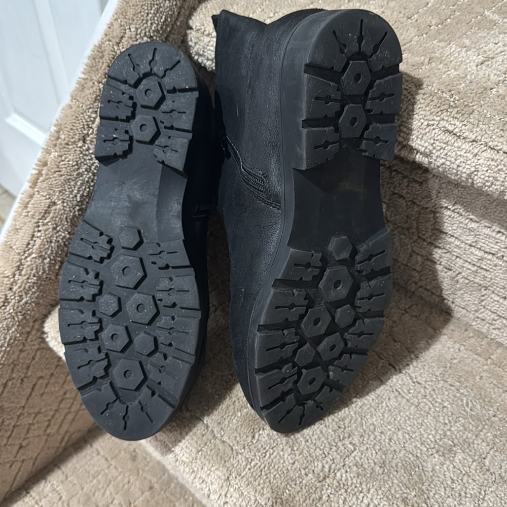 Torrid Black Chelsea ankle Boots - Picture 5 of 6